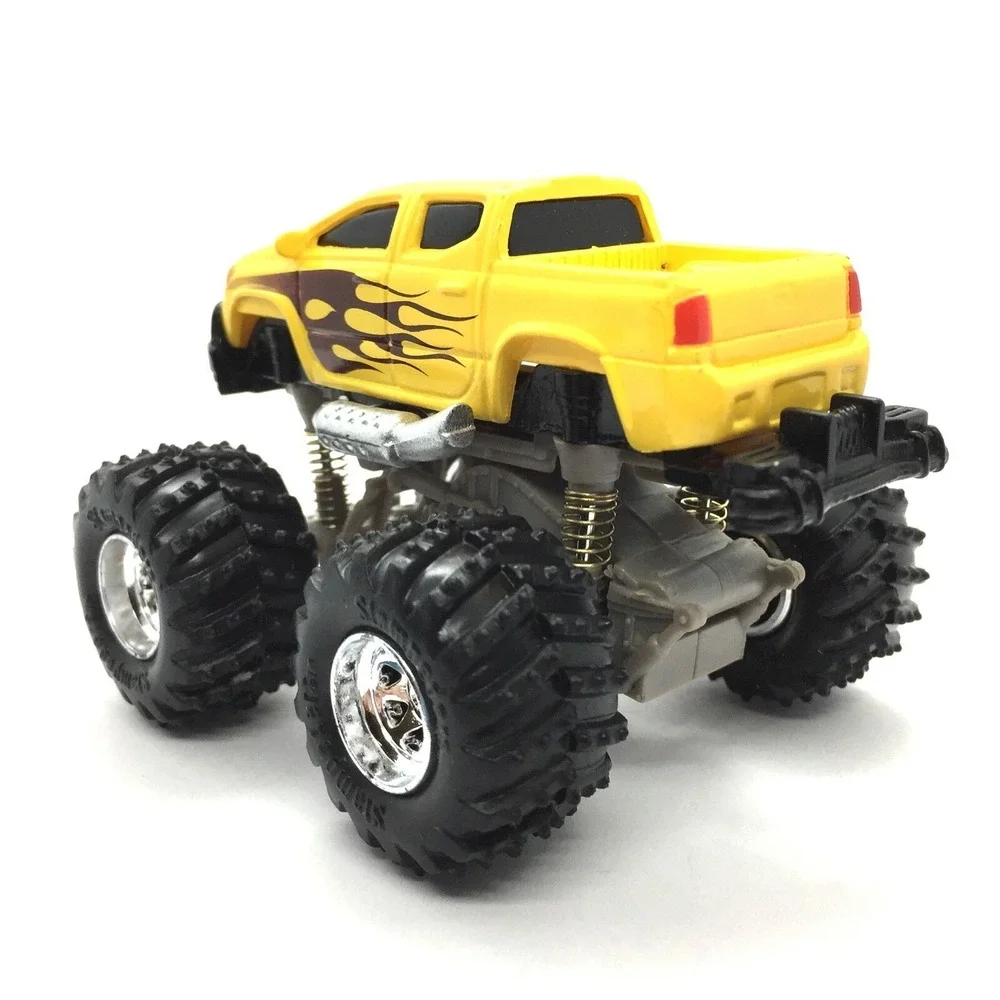 Muscle Machines Pull Back Hi-Rev‎ Dodge 4x4 Lifted Truck 1/64 Working Suspension